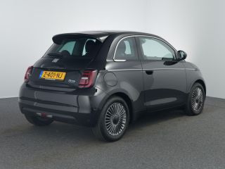 Fiat 500 42 kWh | Achteruitrijcamera | Airco (automatisch) | Apple Carplay/Android Auto|telefoonintegratie...