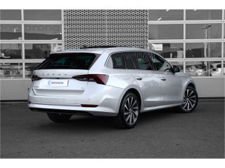 Skoda Octavia Combi 1.4 TSI iV PHEV 204 pk Business Edition Plus | Panoramadak | Camera | HUD | Carplay
