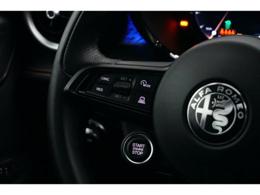 Alfa Romeo Tonale Alfa Romeo 1.3T PHEV Edizione Speciale Plug-In Hybrid Q4 280PK | Navigatie | 20 inch lichtmetaal ... ActivLease financial lease
