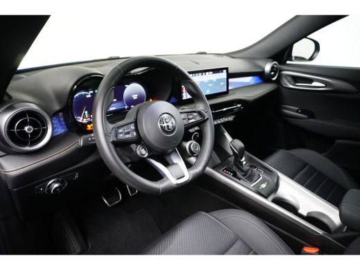 Alfa Romeo Tonale Alfa Romeo 1.3T PHEV Edizione Speciale Plug-In Hybrid Q4 280PK | Navigatie | 20 inch lichtmetaal ... ActivLease financial lease