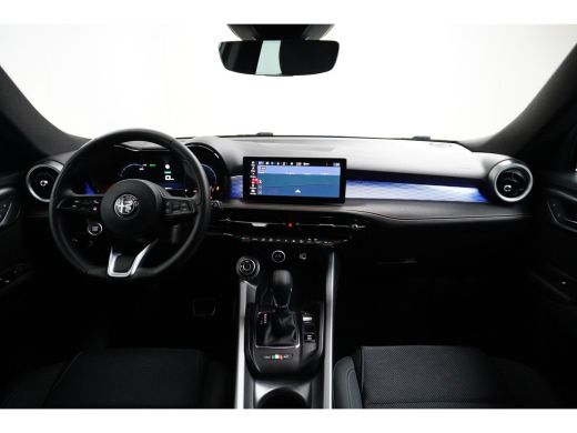 Alfa Romeo Tonale Alfa Romeo 1.3T PHEV Edizione Speciale Plug-In Hybrid Q4 280PK | Navigatie | 20 inch lichtmetaal ... ActivLease financial lease