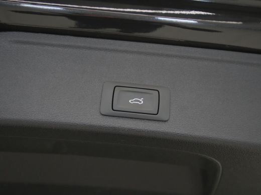 Audi A4 Avant 35 150pk TFSI S edition Navigatie Acc Pdc Carplay ActivLease financial lease
