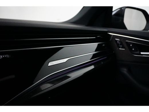 Audi Q8 60 TFSI e quattro Pro Line S Competition | Carbon pakket | Luchtvering | Trekhaak | Sportstoelen ... ActivLease financial lease