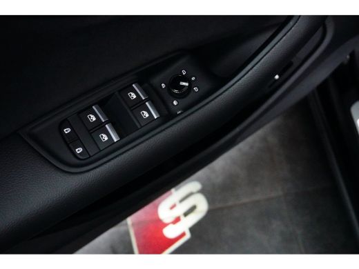 Audi Q8 60 TFSI e quattro Pro Line S Competition | Carbon pakket | Luchtvering | Trekhaak | Sportstoelen ... ActivLease financial lease