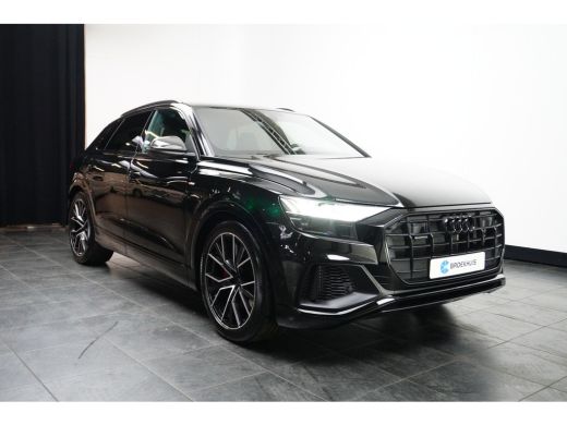 Audi Q8 60 TFSI e quattro Pro Line S Competition | Carbon pakket | Luchtvering | Trekhaak | Sportstoelen ... ActivLease financial lease