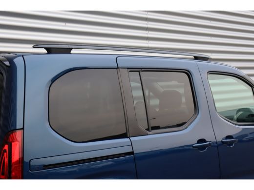 Citroën Berlingo 1.2 PURETECH 130PK SHINE AUTOMAAT / NAVI / CLIMA / LED / PDC / 17" LMV / CAMERA / KEYLESS / PANO... ActivLease financial lease