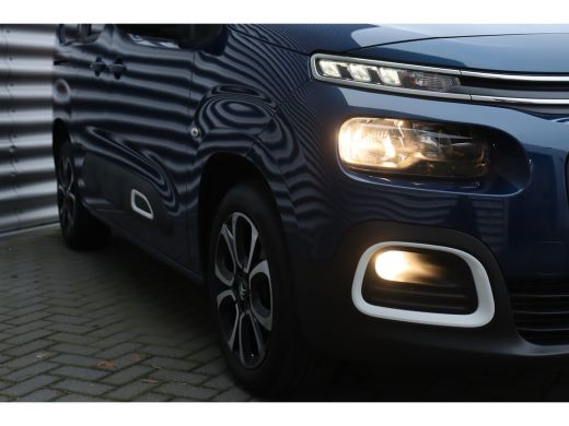 Citroën Berlingo 1.2 PURETECH 130PK SHINE AUTOMAAT / NAVI / CLIMA / LED / PDC / 17" LMV / CAMERA / KEYLESS / PANO... ActivLease financial lease