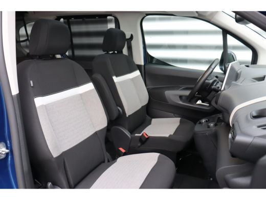 Citroën Berlingo 1.2 PURETECH 130PK SHINE AUTOMAAT / NAVI / CLIMA / LED / PDC / 17" LMV / CAMERA / KEYLESS / PANO... ActivLease financial lease