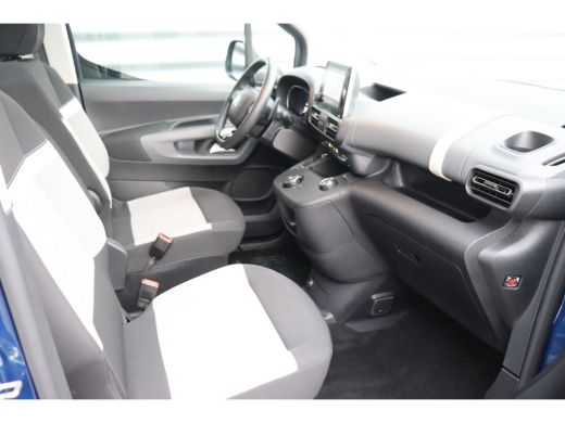 Citroën Berlingo 1.2 PURETECH 130PK SHINE AUTOMAAT / NAVI / CLIMA / LED / PDC / 17" LMV / CAMERA / KEYLESS / PANO... ActivLease financial lease
