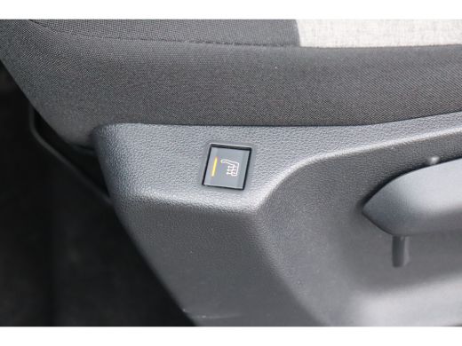 Citroën Berlingo 1.2 PURETECH 130PK SHINE AUTOMAAT / NAVI / CLIMA / LED / PDC / 17" LMV / CAMERA / KEYLESS / PANO... ActivLease financial lease