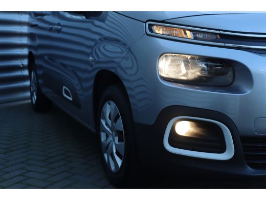 Citroën Berlingo XL Citroën Berlingo 1.2 PURETECH 130PK 7-ZITS FEEL AUTOMAAT / NAVI / CLIMA / LED / PDC / BLUETOOT... ActivLease financial lease
