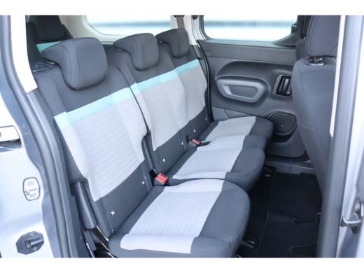 Citroën Berlingo XL Citroën Berlingo 1.2 PURETECH 130PK 7-ZITS FEEL AUTOMAAT / NAVI / CLIMA / LED / PDC / BLUETOOT... ActivLease financial lease