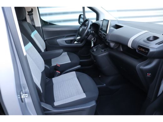 Citroën Berlingo XL Citroën Berlingo 1.2 PURETECH 130PK 7-ZITS FEEL AUTOMAAT / NAVI / CLIMA / LED / PDC / BLUETOOT... ActivLease financial lease