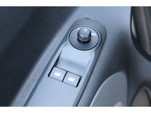 Citroën Berlingo XL Citroën Berlingo 1.2 PURETECH 130PK 7-ZITS FEEL AUTOMAAT / NAVI / CLIMA / LED / PDC / BLUETOOT... ActivLease financial lease