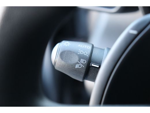 Citroën Berlingo XL Citroën Berlingo 1.2 PURETECH 130PK 7-ZITS FEEL AUTOMAAT / NAVI / CLIMA / LED / PDC / BLUETOOT... ActivLease financial lease