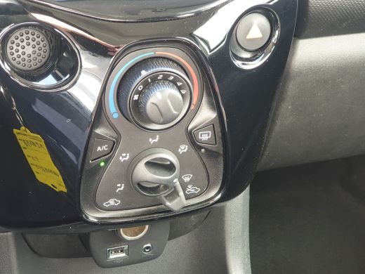 Citroën C1 Citroen 1.0 VTi Feel | Achteruitrijcamera | Apple Carplay/Android Auto|telefoonintegratie premium... ActivLease financial lease