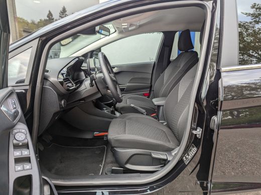 Ford Fiesta Ford | Navi | Climate | Cruise | Carplay | Keyless | Camera ActivLease financial lease