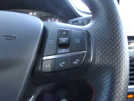 Ford Fiesta 1.0 EcoBoost ST-Line 17" LMV| Navigatie | LED | Climate Control | Cruise Control ActivLease financial lease