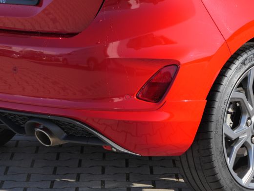 Ford Fiesta 1.0 EcoBoost ST-Line 17" LMV| Navigatie | LED | Climate Control | Cruise Control ActivLease financial lease