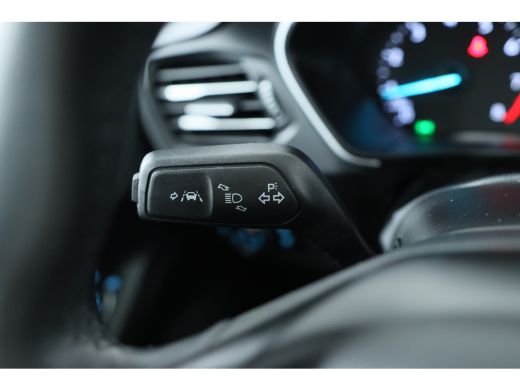 Ford Focus 1.0 EcoBoost Trend Edition | 1e Eigenaar! | Navi By App | Lichtmetalen Velgen | DAB | Limiter ActivLease financial lease