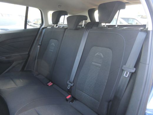 Ford FOCUS Wagon 1.0 EcoBoost Active | Hogere Instap |  AGR Stoelen | Climate Control | LED | Keyless | Navigatie ActivLease financial lease