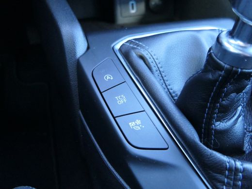 Ford FOCUS Wagon 1.0 EcoBoost Active | Hogere Instap |  AGR Stoelen | Climate Control | LED | Keyless | Navigatie ActivLease financial lease