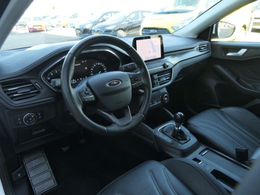 Ford FOCUS Wagon Ford 1.0 EcoBoost Vignale | Leder | Stoelverwarming | LED | Navigatie | 17 Inch | CarPlay/Android... ActivLease financial lease