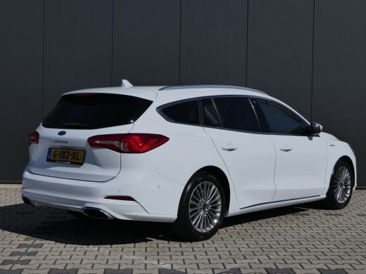 Ford FOCUS Wagon Ford 1.0 EcoBoost Vignale | Leder | Stoelverwarming | LED | Navigatie | 17 Inch | CarPlay/Android... ActivLease financial lease