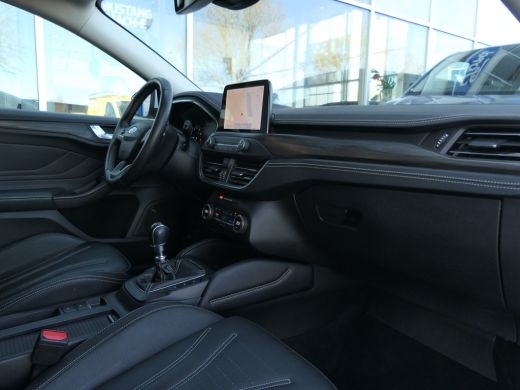 Ford FOCUS Wagon Ford 1.0 EcoBoost Vignale | Leder | Stoelverwarming | LED | Navigatie | 17 Inch | CarPlay/Android... ActivLease financial lease