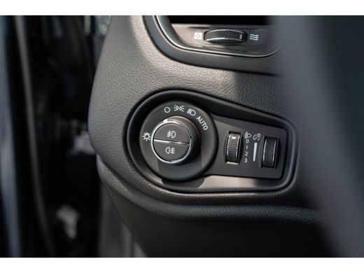 Jeep Renegade 1.5T e-Hybrid 130 7AT | Schuif-Kanteldak | Climate Controle | Navigatie | ActivLease financial lease