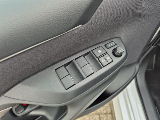 Mazda 2 Hybrid 1.5 Homura Plus | Achteruitrijcamera | Stoel/stuurverwarming | Apple Carplay/Android Auto ... ActivLease financial lease