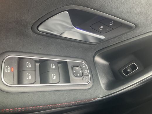 Mercedes A-Klasse 250 e AMG Line Pano Sfeerverl Stoelverw Nav/Cam Plug-in 13496KM! ActivLease financial lease