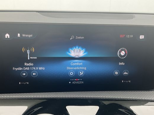 Mercedes A-Klasse 250 e AMG Line Pano Sfeerverl Stoelverw Nav/Cam Plug-in 13496KM! ActivLease financial lease