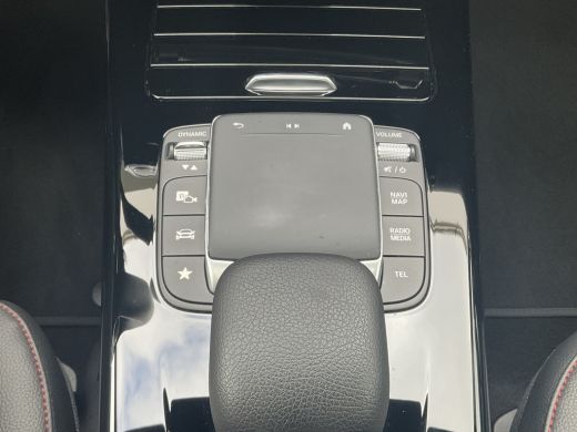Mercedes A-Klasse 250 e AMG Line Pano Sfeerverl Stoelverw Nav/Cam Plug-in 13496KM! ActivLease financial lease