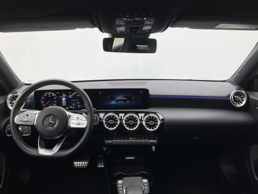 Mercedes A-Klasse 250 e AMG Line Pano Sfeerverl Stoelverw Nav/Cam Plug-in 13496KM! ActivLease financial lease