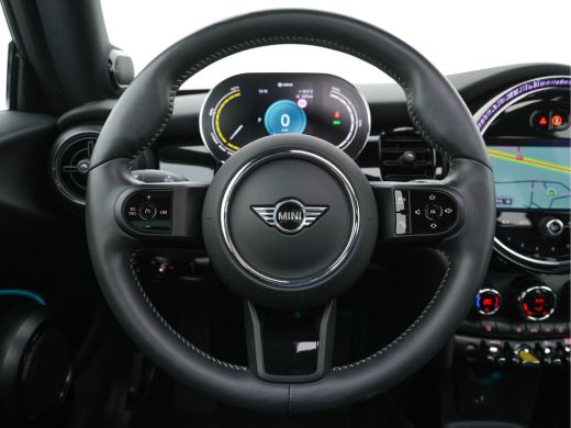 Mini Mini Electric Classic Premium Plus-Pack 33 kWh [ 3-Fase ] (INCL-BTW) Aut. *PANO | FULL-LEATHER | FULL-LED | HAR... ActivLease financial lease