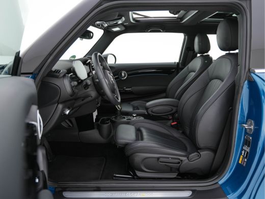 Mini Mini Electric Classic Premium Plus-Pack 33 kWh [ 3-Fase ] (INCL-BTW) Aut. *PANO | FULL-LEATHER | FULL-LED | HAR... ActivLease financial lease