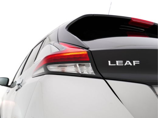 Nissan Leaf N-Connecta 40 kWh (INCL-BTW)  Aut. *ADAPTIVE-CRUISE | NAVI-FULLMAP | SURROUND-VIEW | CARPLAY | KE... ActivLease financial lease