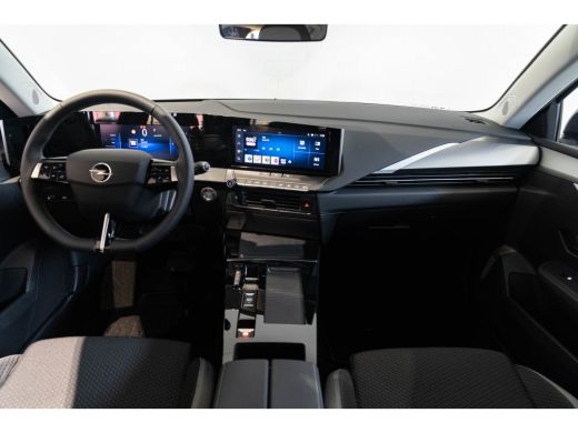 Opel Astra Electric Opel Tourer 54 kWh Edition | Trekhaak | Apple Carplay & Android Auto | 18 inch Lichtmeta... ActivLease financial lease