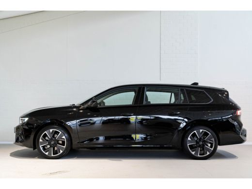 Opel Astra Electric Opel Tourer 54 kWh Edition | Trekhaak | Apple Carplay & Android Auto | 18 inch Lichtmeta... ActivLease financial lease