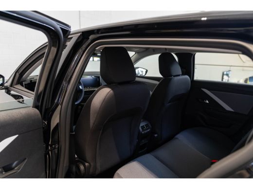 Opel Astra Electric Opel Tourer 54 kWh Edition | Trekhaak | Apple Carplay & Android Auto | 18 inch Lichtmeta... ActivLease financial lease