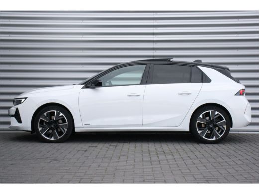 Opel Astra Electric ELECTRIC 54 KWH 157PK GS / NAVI / LEDER / CLIMA / LED / PDC / 18" LMV / CAMERA / KEYLESS... ActivLease financial lease
