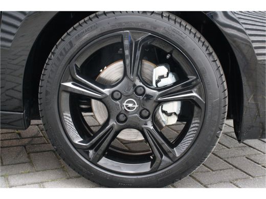 Opel Corsa 1.2 TURBO 100PK 5-DRS GS-LINE LEVEL 4 / NAVI / LEDER / CLIMA / LED / PDC / 17" LMV / UNIEK / CAME... ActivLease financial lease