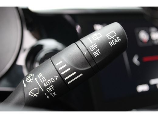 Opel CORSA-E EV 136PK ELEGANCE LAUNCH EDITION AUTOMAAT / NAVI / LEDER / CLIMA / PDC / 17" LMV / CAMERA / FULL-... ActivLease financial lease