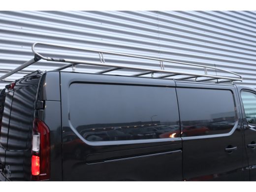 Opel Vivaro 1.6 CDTI 145PK L2H1 SPORT INNOVATION+ / NAVI / CLIMA / LED / PDC / CAMERA / KEYLESS / 17" LMV / 2... ActivLease financial lease