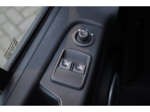 Opel Vivaro 1.6 CDTI 145PK L2H1 SPORT INNOVATION+ / NAVI / CLIMA / LED / PDC / CAMERA / KEYLESS / 17" LMV / 2... ActivLease financial lease