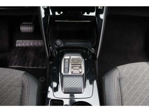 Peugeot 2008 Peugeot 1.2 Hybrid 136 Allure | Achteruitrijcamera | Airco (automatisch) | Apple Carplay/Android ... ActivLease financial lease