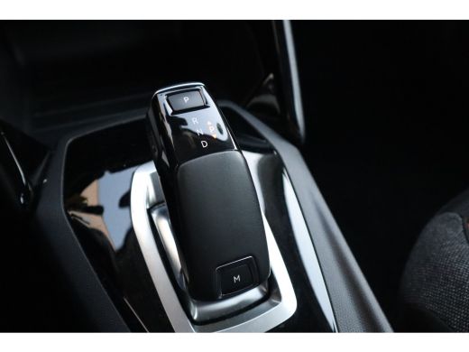 Peugeot 2008 1.2 PureTech Blue Lease Active D-riem vervangen / LED / Camera / Carplay / LMV / ActivLease financial lease
