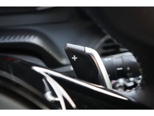 Peugeot 2008 1.2 PureTech Blue Lease Active D-riem vervangen / LED / Camera / Carplay / LMV / ActivLease financial lease