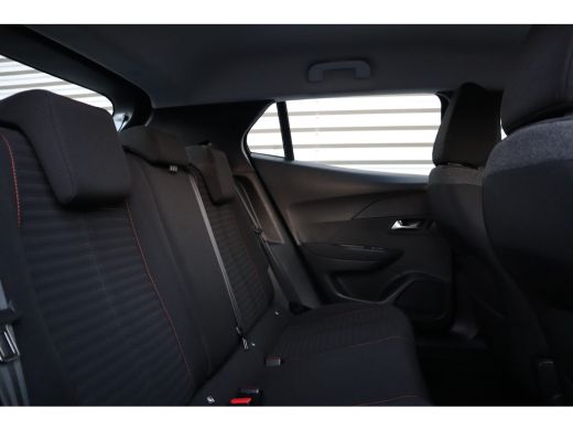 Peugeot 2008 1.2 PureTech Blue Lease Active D-riem vervangen / LED / Camera / Carplay / LMV / ActivLease financial lease